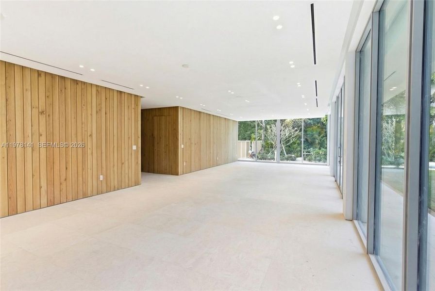 Image 29 of a home in .