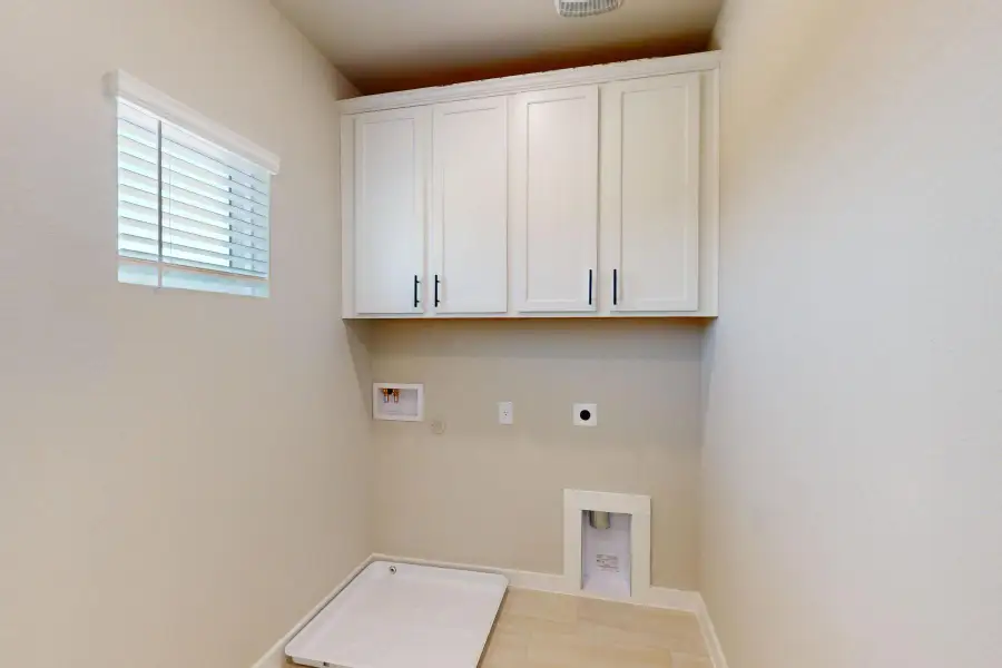 Spacious, unfurnished interior of a new home in Edgewood, Leander (Image 17). Spacious, unfurnished interior of a new home in Edgewood, Leander (Image 17).