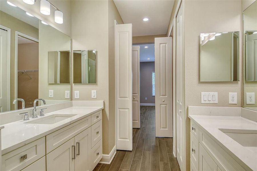 Furnished interior view inside a new home in , Venice (Image 8).