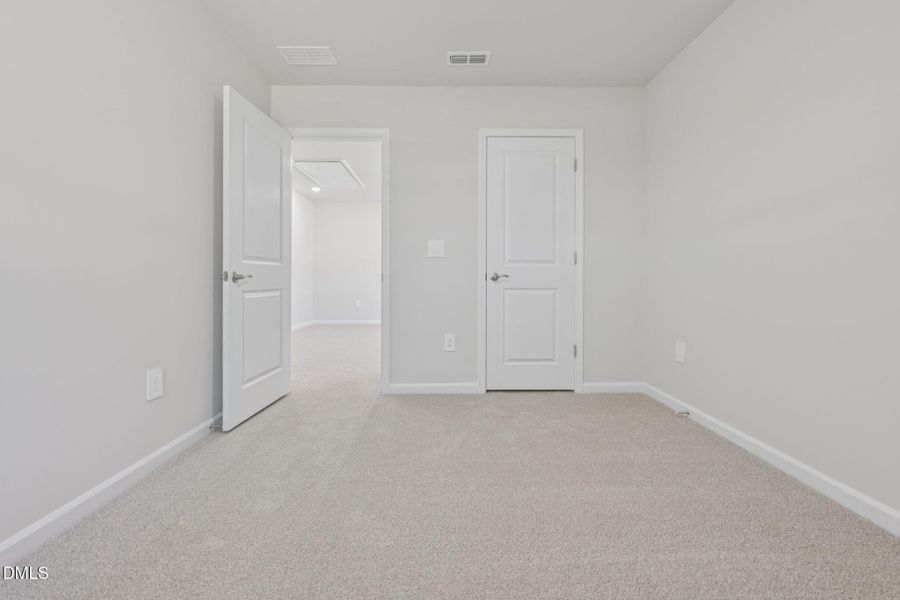 22 - Secondary Bed 22 - Secondary Bed