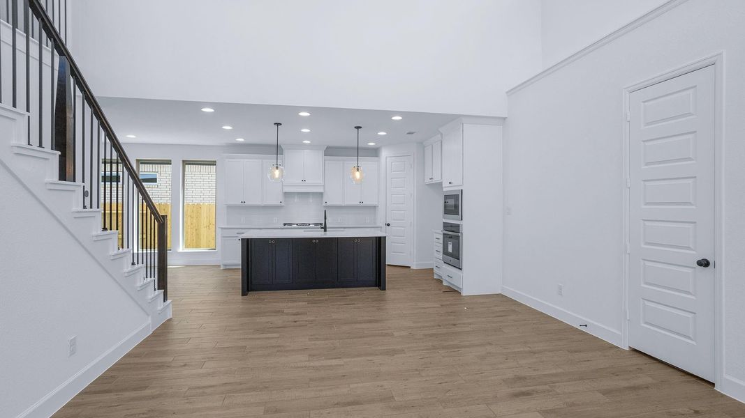 Spacious, unfurnished interior of a new home in Artavia, Conroe (Image 13).