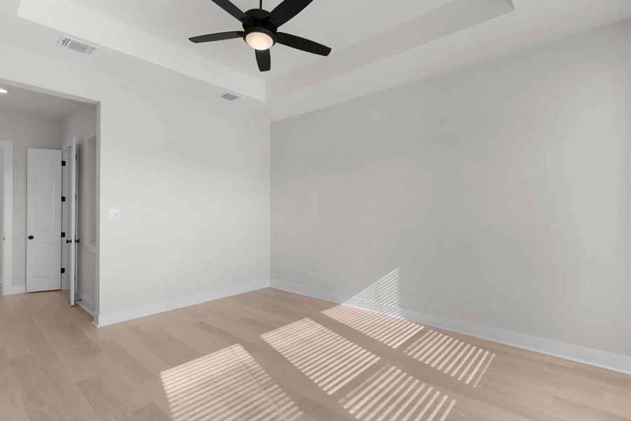 Spacious, unfurnished interior of a new home in Berry Creek Highlands, Georgetown (Image 48). Spacious, unfurnished interior of a new home in Berry Creek Highlands, Georgetown (Image 48).