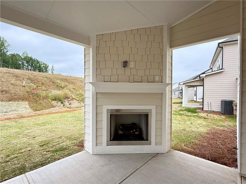 Exterior details and patio area of a home in Ponderosa Farms Manor, Gainesville (Image 26).