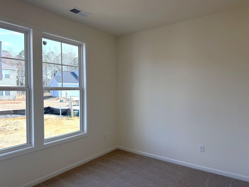 Spacious, unfurnished interior of a new home in King Farm Estates, Aynor (Image 13).