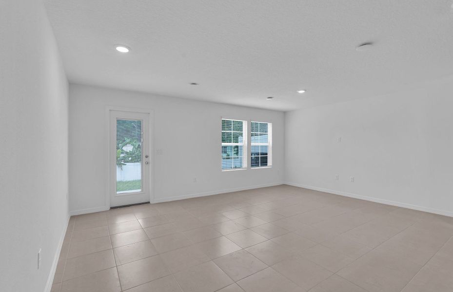 Spacious, unfurnished interior of a new home in Normandy Pines, Jacksonville (Image 11). Spacious, unfurnished interior of a new home in Normandy Pines, Jacksonville (Image 11).