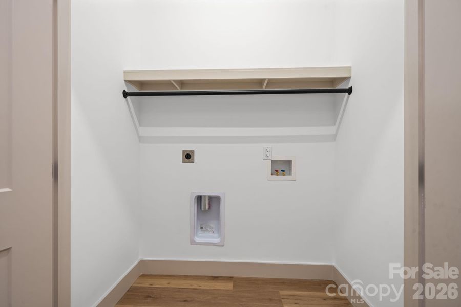 Spacious, unfurnished interior of a new home in , Hickory (Image 21).