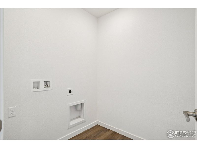 Spacious, unfurnished interior of a new home in Bloom, Fort Collins (Image 17).