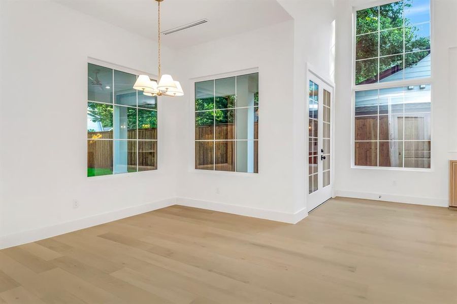 Spacious, unfurnished interior of a new home in , Dallas (Image 14).