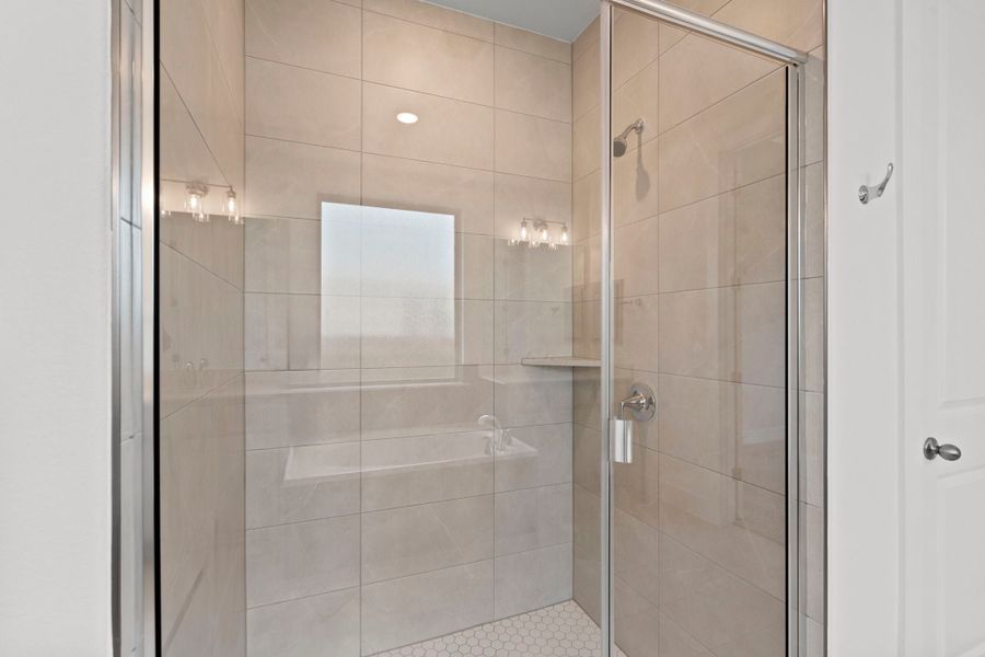 3,237sf New Home in Liberty Hill, TX.  - Slide 25