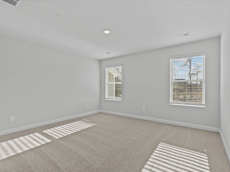 Spacious, unfurnished interior of a new home in Northbrook Village Townes, Taylors (Image 13).