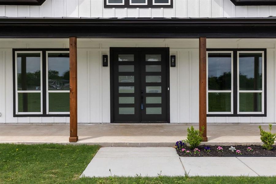 Exterior details and patio area of a home in , Celeste (Image 3).