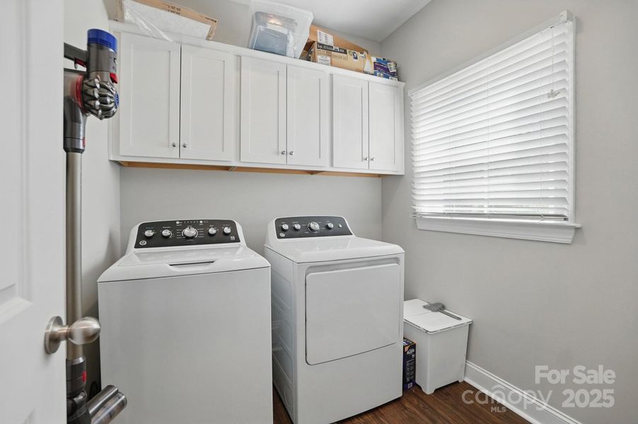 Furnished interior view inside a new home in , Monroe (Image 14).