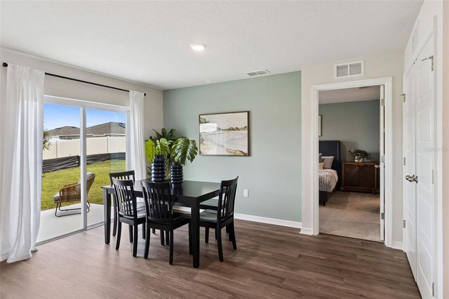 Furnished interior view inside a new home in Willowbrook South, Winter Haven (Image 21). Furnished interior view inside a new home in Willowbrook South, Winter Haven (Image 21).