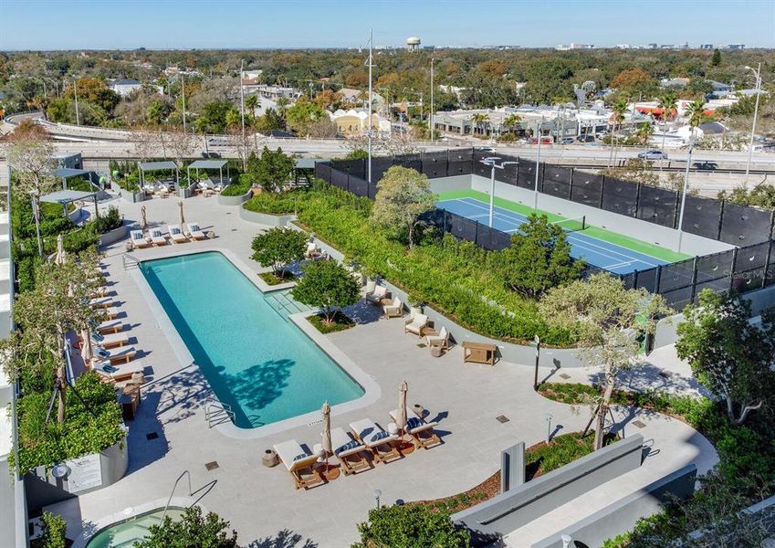 Community amenities in The Ritz-Carlton Residences, Tampa (Image 66).