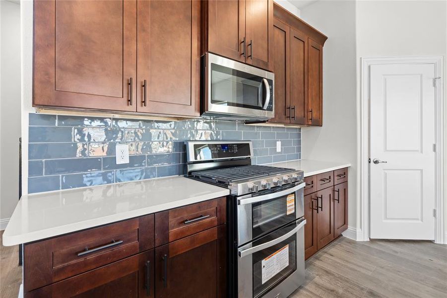 Furnished interior view inside a new home in Greenwood Square, Richardson (Image 8). Furnished interior view inside a new home in Greenwood Square, Richardson (Image 8).