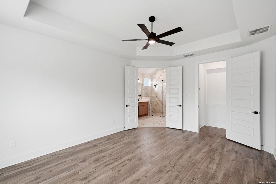 Spacious, unfurnished interior of a new home in The Reserve at Potranco Oaks, Castroville (Image 30).