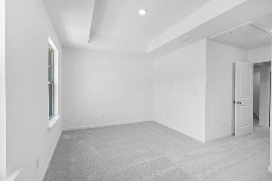 Spacious, unfurnished interior of a new home in Hampton Trace, Marietta (Image 18).