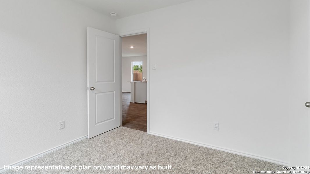 Spacious, unfurnished interior of a new home in Applewood, San Antonio (Image 18).