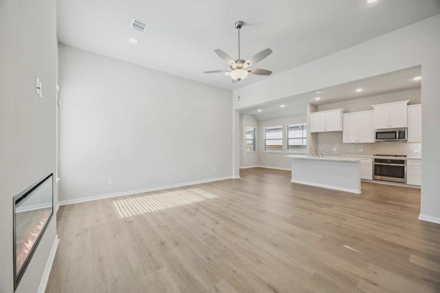 Spacious, unfurnished interior of a new home in Solterra Texas, Mesquite (Image 8). Spacious, unfurnished interior of a new home in Solterra Texas, Mesquite (Image 8).