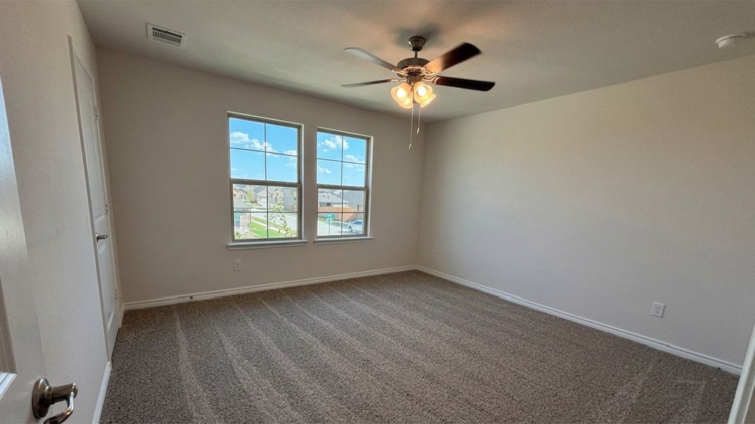 Spacious, unfurnished interior of a new home in Lakewood Trails, Forney (Image 22).