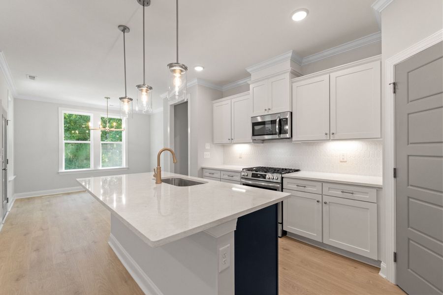 Representative furnished interior of a home built from the The Ellery by RobuckHomes in Baylee Ridge, Selma (Image 51).
