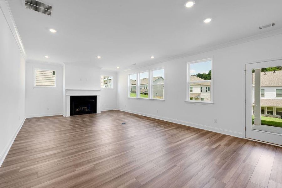 Spacious, unfurnished interior of a new home in Bailey Fence, Dacula (Image 25).