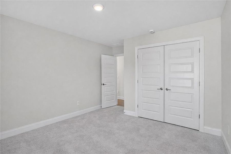 Spacious, unfurnished interior of a new home in Waters Edge, Mansfield (Image 17).