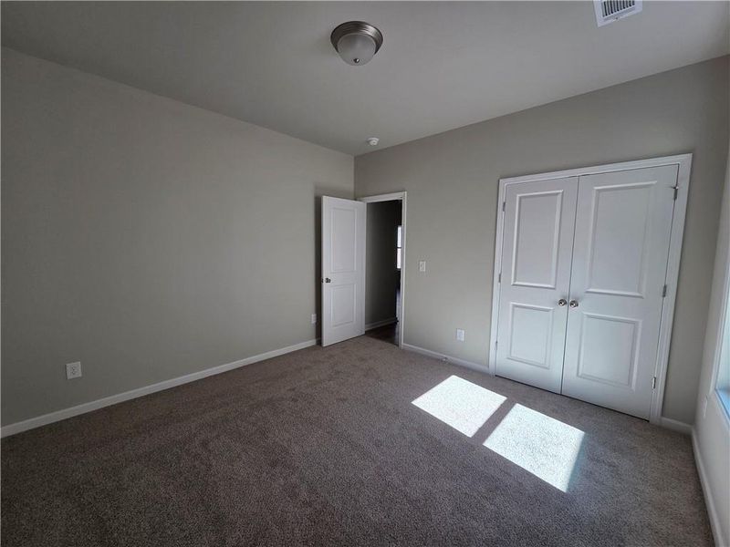 Spacious, unfurnished interior of a new home in River Meadows, Bethlehem (Image 23).