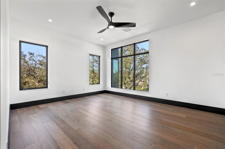 Spacious, unfurnished interior of a new home in , St. Petersburg (Image 22). Spacious, unfurnished interior of a new home in , St. Petersburg (Image 22).