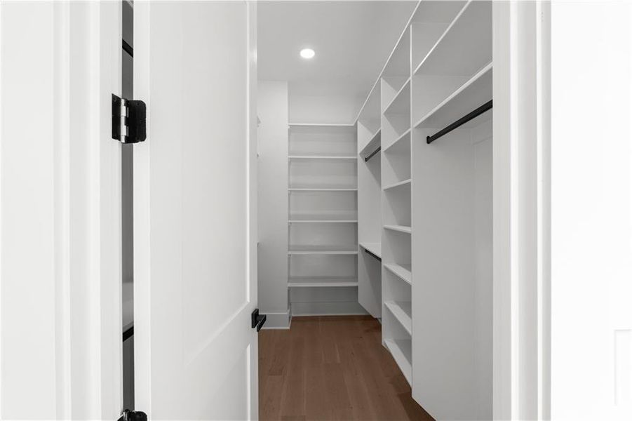 Spacious, unfurnished interior of a new home in , Suwanee (Image 86).