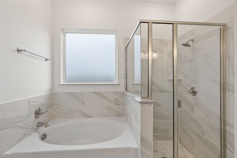 Furnished interior view inside a new home in Lake Breeze, Lavon (Image 16). Furnished interior view inside a new home in Lake Breeze, Lavon (Image 16).