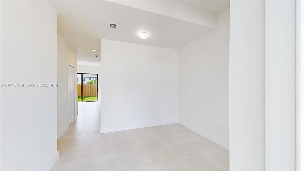 Spacious, unfurnished interior of a new home in , Homestead (Image 11).