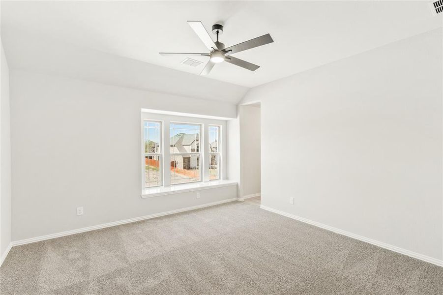 Spacious, unfurnished interior of a new home in Sunrise at Garden Valley, Waxahachie (Image 23). Spacious, unfurnished interior of a new home in Sunrise at Garden Valley, Waxahachie (Image 23).