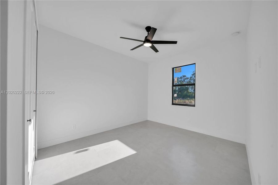 Spacious, unfurnished interior of a new home in , Lehigh Acres (Image 20).
