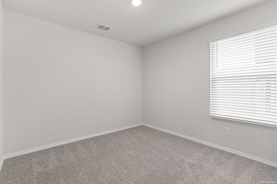 Spacious, unfurnished interior of a new home in Redbird Ranch, San Antonio (Image 28).