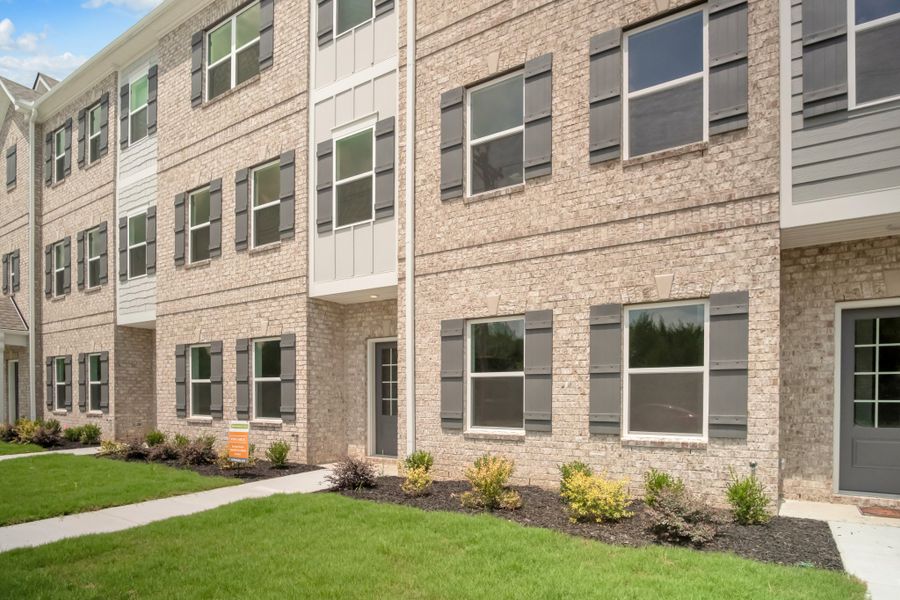 Exterior details and patio area of a home in Sweetbriar Place, Lebanon (Image 1). Exterior details and patio area of a home in Sweetbriar Place, Lebanon (Image 1).