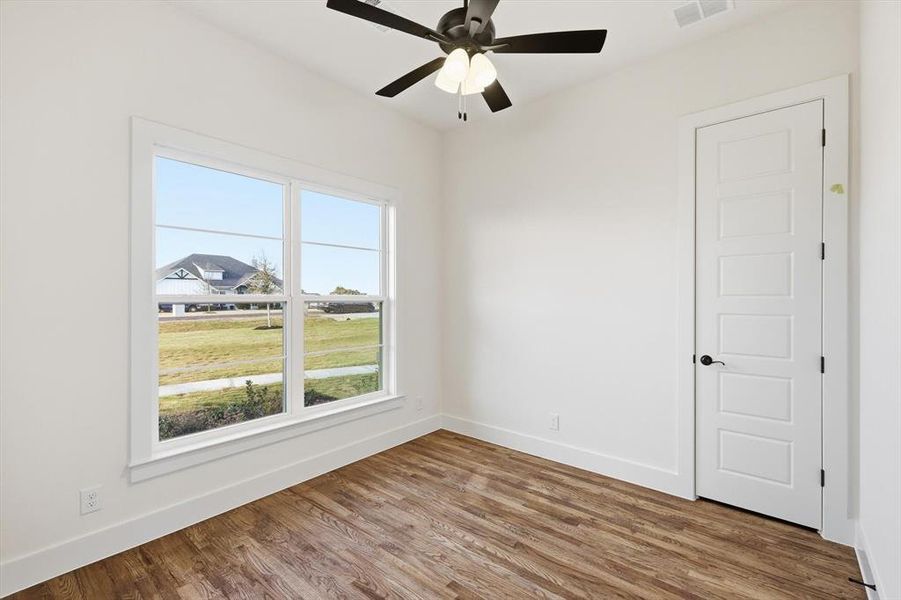 Spacious, unfurnished interior of a new home in , Godley (Image 25).