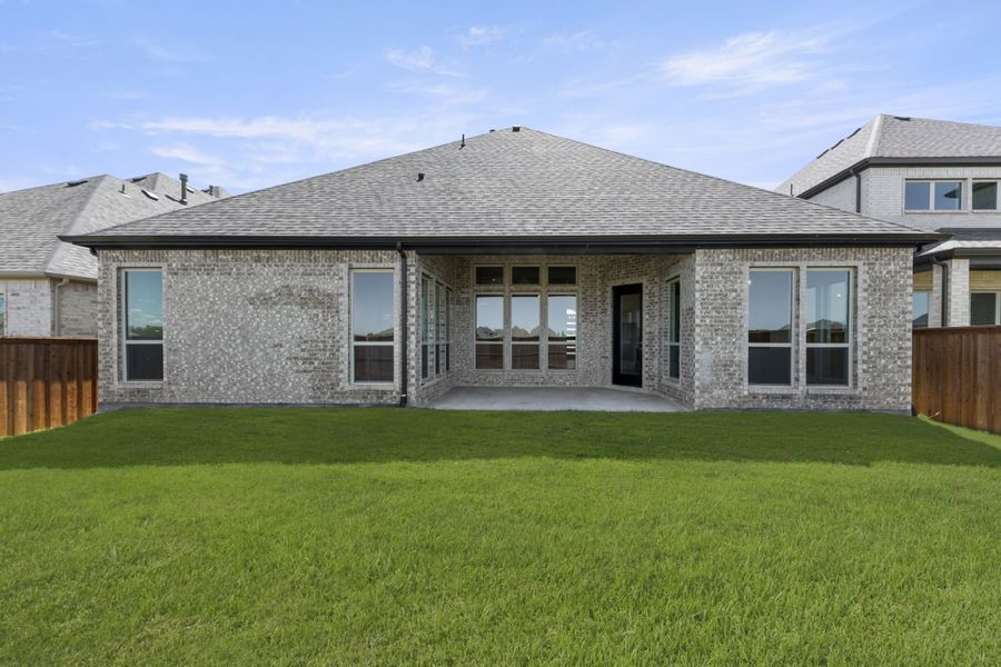 Representative exterior details of a home built from the Jordan by Windsor Homes in Nelson Lake Estates, Rockwall (Image 4).