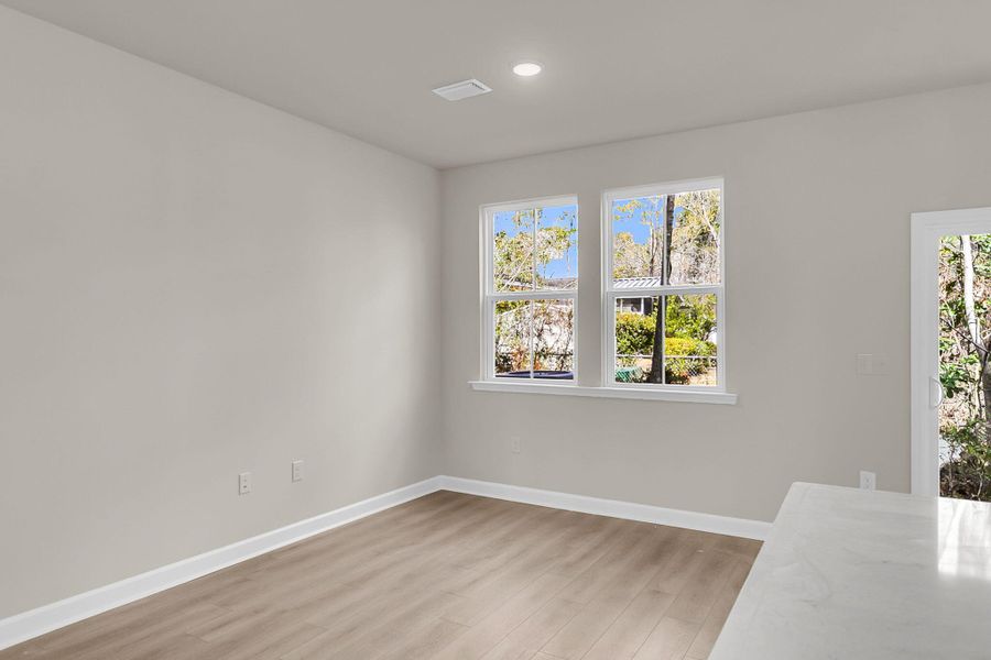 Spacious, unfurnished interior of a new home in , Summerville (Image 21).
