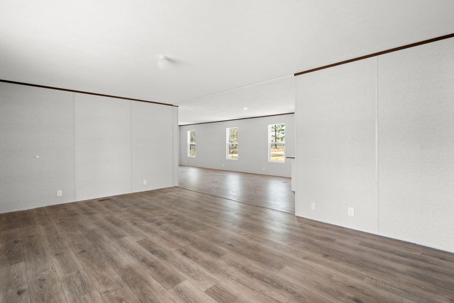 Spacious, unfurnished interior of a new home in , Summerville (Image 22).