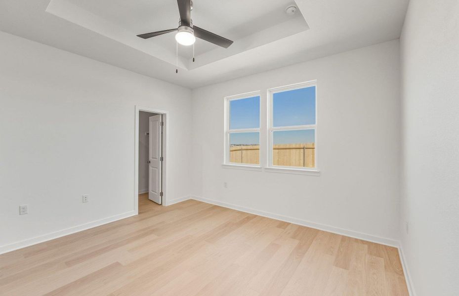 Spacious, unfurnished interior of a new home in Larson Crossing, Elgin (Image 12).