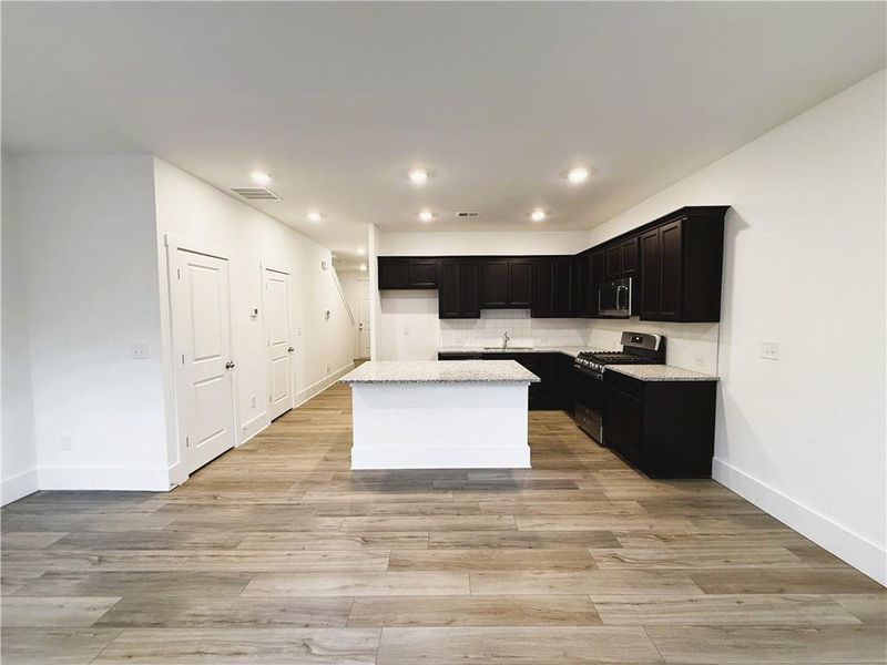 Image 32 of a home in Park Vue.