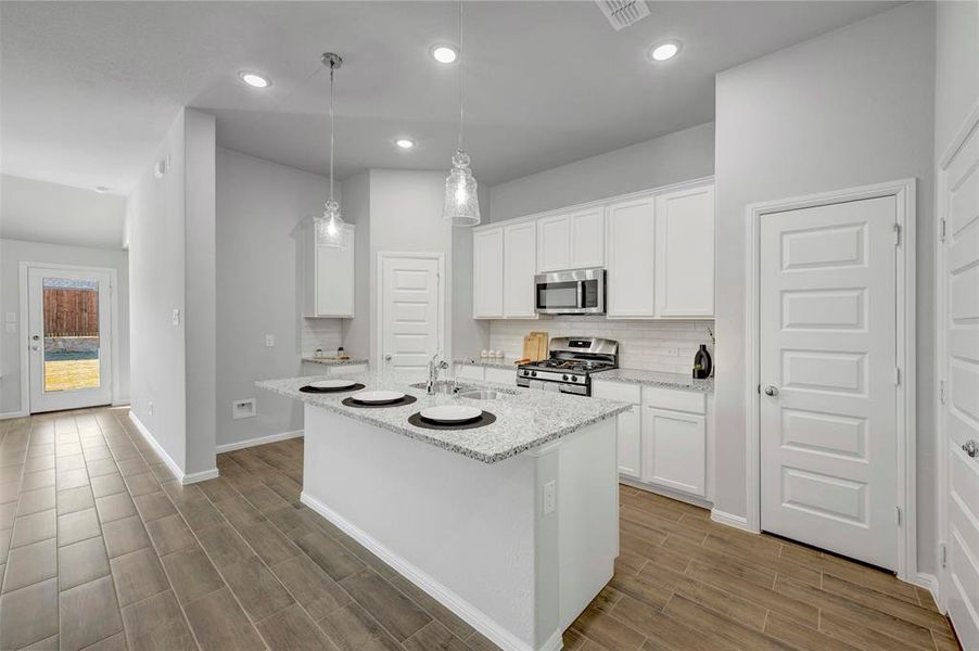 Furnished interior view inside a new home in Sagebrook, Argyle (Image 7). Furnished interior view inside a new home in Sagebrook, Argyle (Image 7).