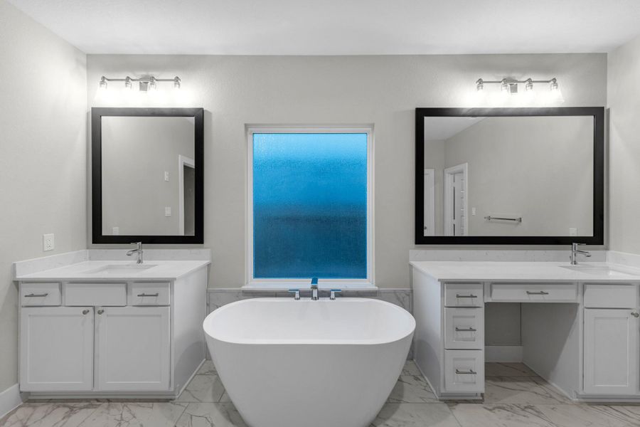 Furnished interior view inside a new home in Briarwood Crossing, Rosenberg (Image 9).