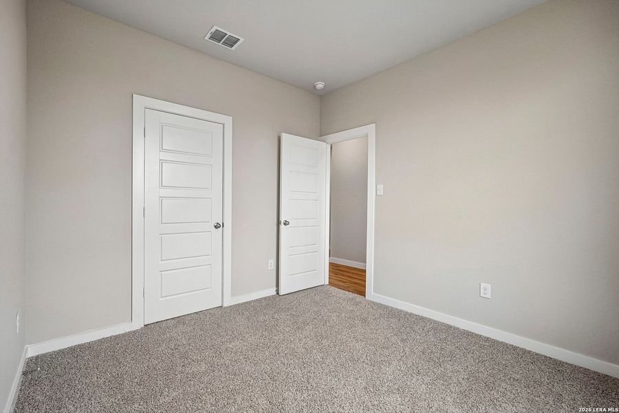 Spacious, unfurnished interior of a new home in Willow Point, San Antonio (Image 31). Spacious, unfurnished interior of a new home in Willow Point, San Antonio (Image 31).