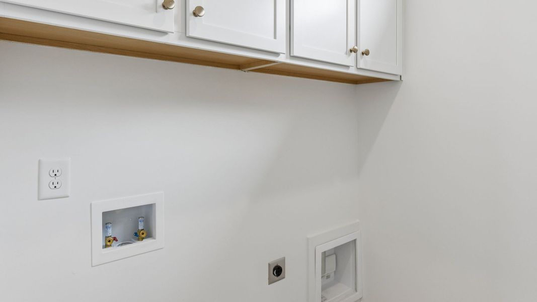Close-up of interior finishes inside a home in The Courtyards at Stewarts Creek, Smyrna (Image 23).