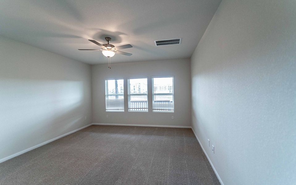 Spacious, unfurnished interior of a new home in Paramount, Kyle (Image 13).