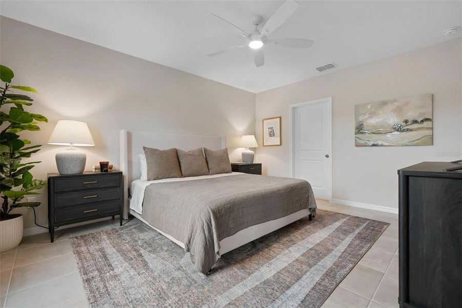 Furnished interior view inside a new home in , Sarasota (Image 9).