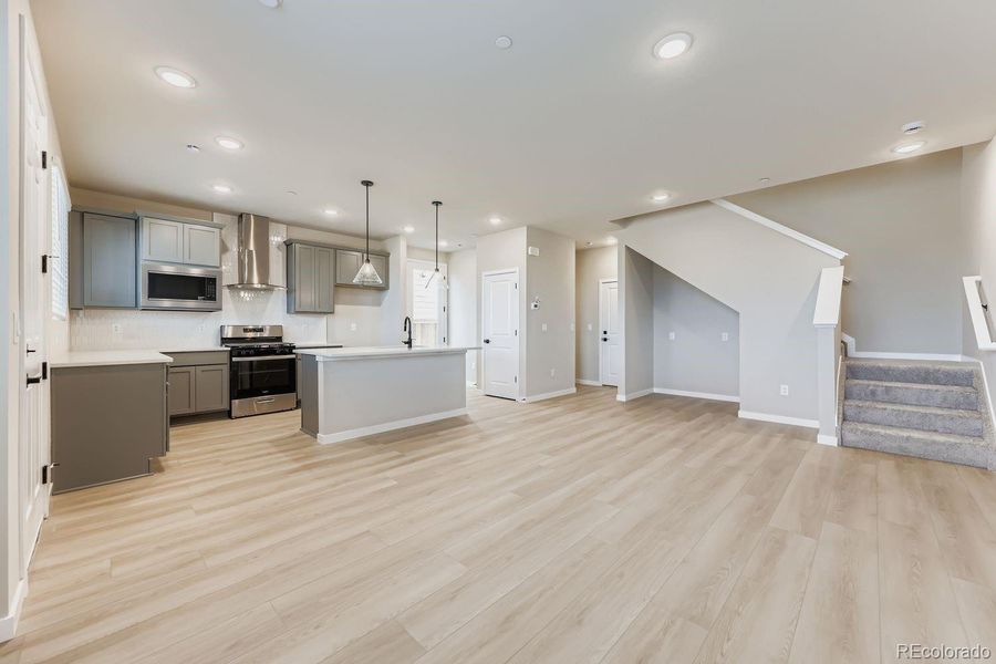 living / kitchen living / kitchen