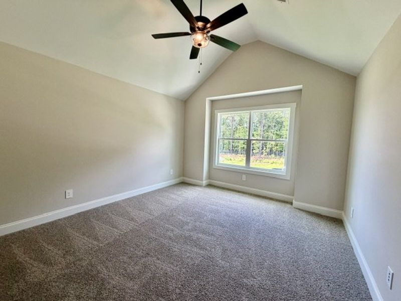 Spacious, unfurnished interior of a new home in Lakefield, Palmetto (Image 20).